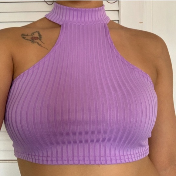 Crop top bundle + free gift 🎁 - Picture 3 of 5